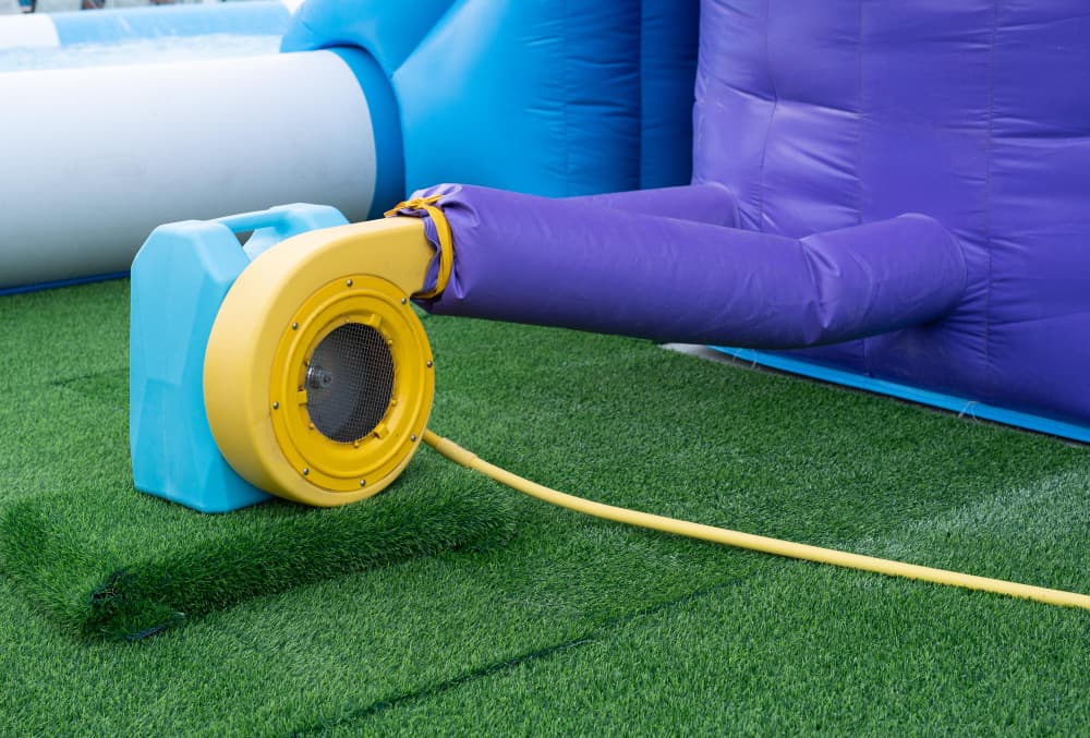 Повітряні насоси для надувних атракціонів